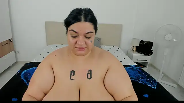 Snapshot of EvvaBBW chatting on September 10, 2025, 6:57 am EvvaBBW online show from September 10, 2025, 6:57 am