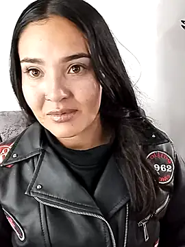 meli  brown online show from October 10, 2025, 6:34 am