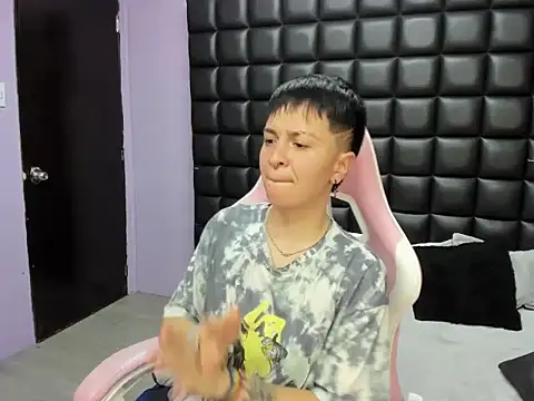  Hannah Hot online show from November 11, 2025, 12:32 am