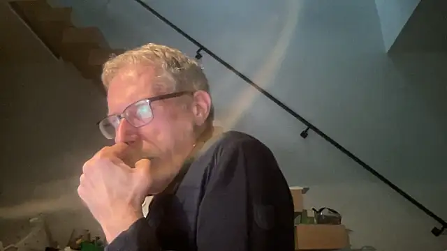 choupipat1 online show from November 7, 2025, 3:56 pm