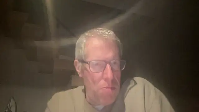 choupipat1 online show from November 10, 2025, 5:39 am