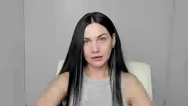 Snapshot of Lune_Moon chatting on October 11, 2025, 5:39 am Lune Moon online show from October 11, 2025, 5:39 am