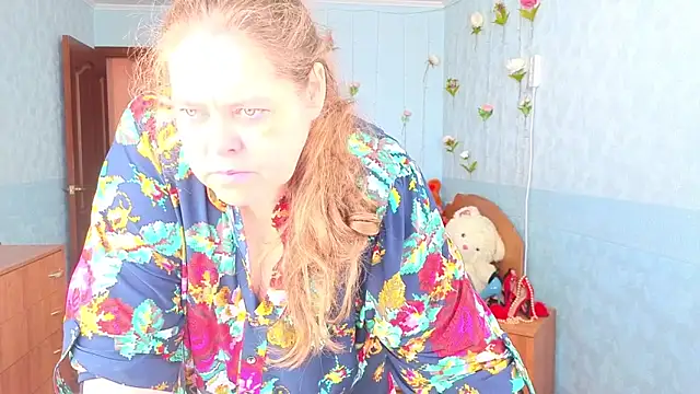 Audrey Aura online show from September 21, 2025, 5:42 am