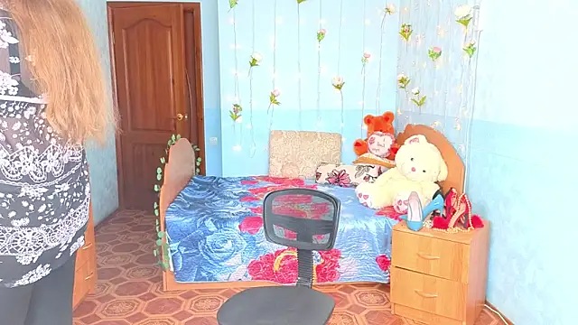 Audrey Aura online show from September 22, 2025, 5:09 am