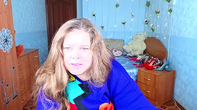 Audrey Aura online show from October 24, 2025, 5:15 am