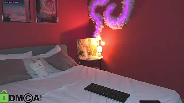 Lisbeth  Salander online show from October 7, 2025, 2:42 am