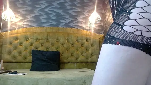 AvaNahomix online show from September 16, 2025, 11:11 am