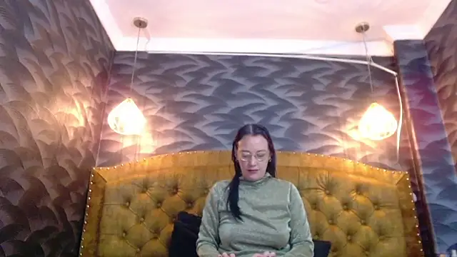 AvaNahomix online show from November 13, 2025, 12:15 pm