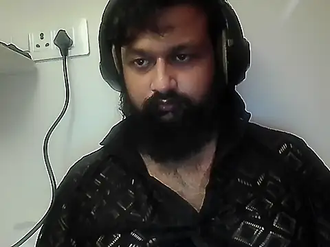 Snapshot of Dollseye chatting on September 14, 2025, 4:06 pm Dollseye online show from September 14, 2025, 4:06 pm