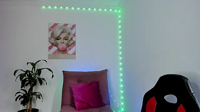 rouse red online show from October 24, 2025, 7:21 pm