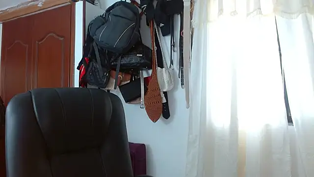 Snapshot of BriggiteSkyAngels chatting on September 19, 2025, 11:22 am BriggiteSkyAngels online show from September 19, 2025, 11:22 am