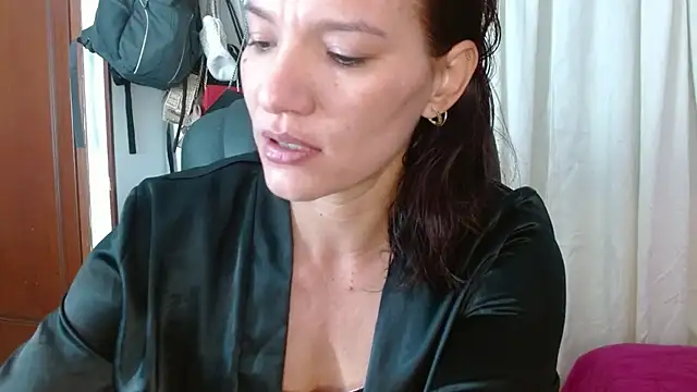 Snapshot of BriggiteSkyAngels chatting on October 15, 2025, 9:20 am BriggiteSkyAngels online show from October 15, 2025, 9:20 am