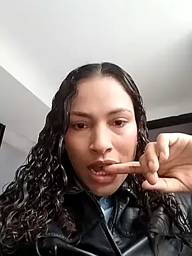 Snapshot of SofiaDelicia chatting on October 24, 2025, 2:02 pm SofiaDelicia online show from October 24, 2025, 2:02 pm