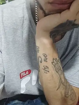 Tattoboy19cm online show from December 4, 2025, 3:16 am