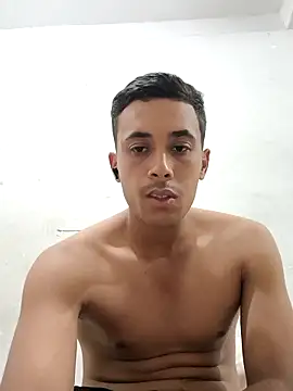 Snapshot of Naymik911 chatting on October 2, 2025, 10:50 pm Naymik911 online show from October 2, 2025, 10:50 pm