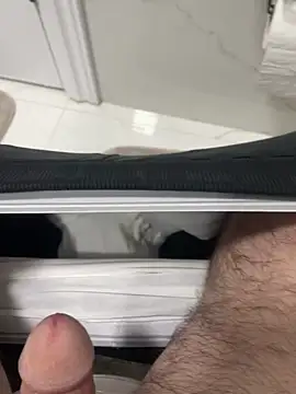 Heros2000 online show from October 22, 2025, 1:00 pm