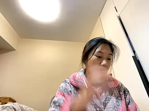 xena0501 online show from December 15, 2025, 8:18 am