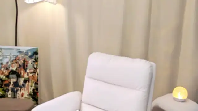 lumi65 online show from December 15, 2025, 11:36 am