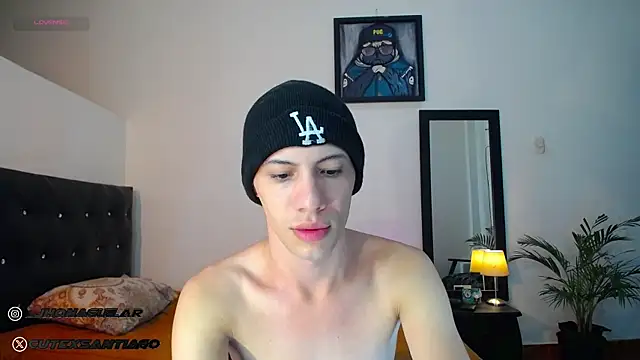 Snapshot of santiago_cutex chatting on September 28, 2025, 9:25 am santiago cutex online show from September 28, 2025, 9:25 am