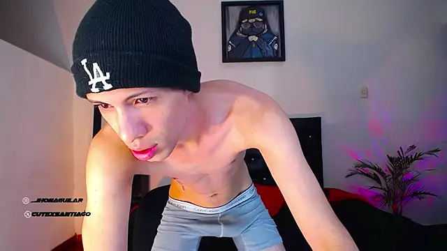 Snapshot of santiago_cutex chatting on October 22, 2025, 10:26 am santiago cutex online show from October 22, 2025, 10:26 am