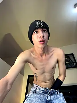 Snapshot of santiago_cutex chatting on November 5, 2025, 5:51 am santiago cutex online show from November 5, 2025, 5:51 am