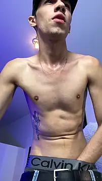 Snapshot of santiago_cutex chatting on November 24, 2025, 6:35 am santiago cutex online show from November 24, 2025, 6:35 am