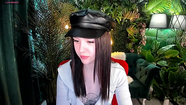 MarySparkle online show from September 20, 2025, 2:56 am