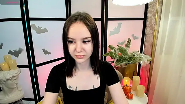 MarySparkle online show from October 14, 2025, 4:35 am