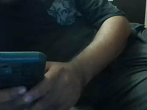 Snapshot of aarav_013 chatting on October 8, 2025, 7:00 pm aarav 013 online show from October 8, 2025, 7:00 pm