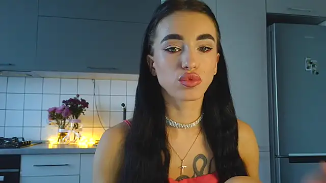 EvaMelnik online show from September 9, 2025, 1:32 pm