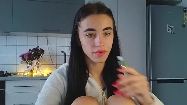 EvaMelnik online show from September 10, 2025, 1:11 pm