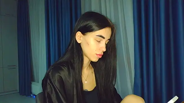 EvaMelnik online show from November 16, 2025, 3:50 pm