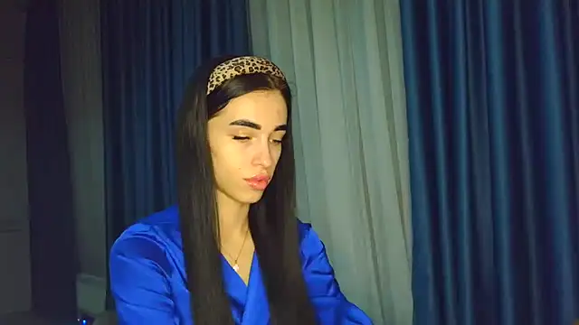 EvaMelnik online show from November 18, 2025, 6:56 pm