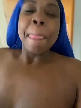 BlueMoney100 online show from October 26, 2025, 1:17 pm