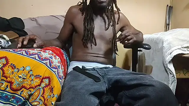 EYEzIAM online show from October 12, 2025, 12:48 pm