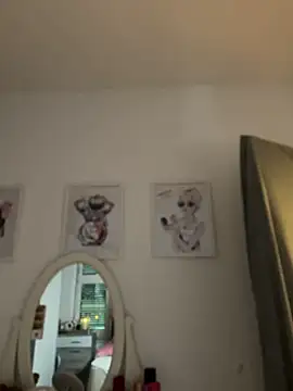  Lilly angel online show from September 22, 2025, 12:07 pm