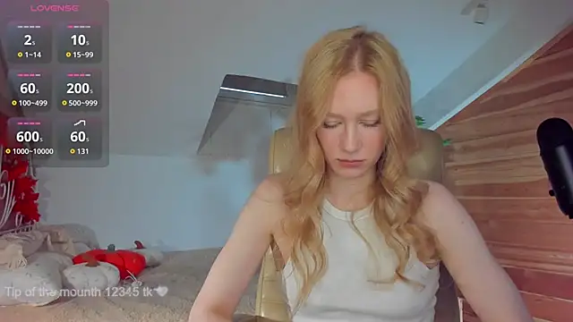 Snapshot of AuroraShoww chatting on October 29, 2025, 12:51 pm AuroraShoww online show from October 29, 2025, 12:51 pm