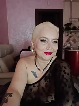 SquirtMilf00 online show from September 25, 2025, 1:31 am