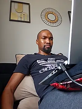 Snapshot of mojaymort chatting on September 29, 2025, 9:25 am mojaymort online show from September 29, 2025, 9:25 am