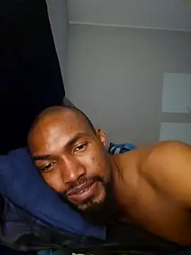 Snapshot of mojaymort chatting on October 11, 2025, 9:35 pm mojaymort online show from October 11, 2025, 9:35 pm