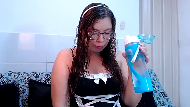 Snapshot of zoewhite2 chatting on September 17, 2025, 8:21 pm zoewhite2 online show from September 17, 2025, 8:21 pm