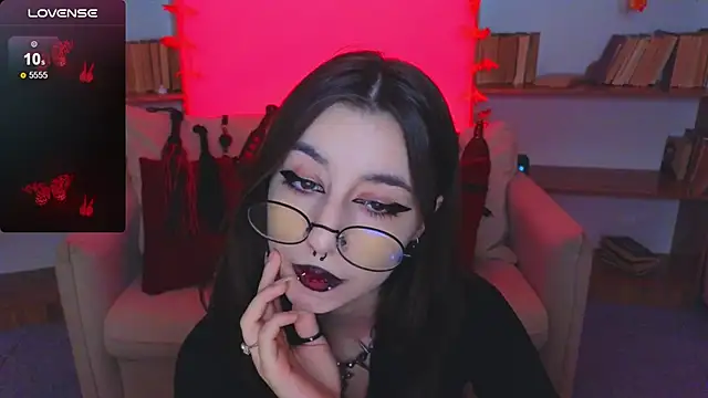 Snapshot of Mistress__Marcelline chatting on October 15, 2025, 9:31 am Mistress Marcelline online show from October 15, 2025, 9:31 am