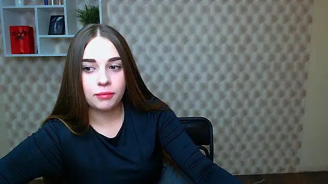 Snapshot of _MillaDellf_ chatting on October 9, 2025, 9:29 am MillaDellf online show from October 9, 2025, 9:29 am