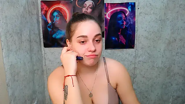  MillaDellf  online show from November 20, 2025, 9:53 am