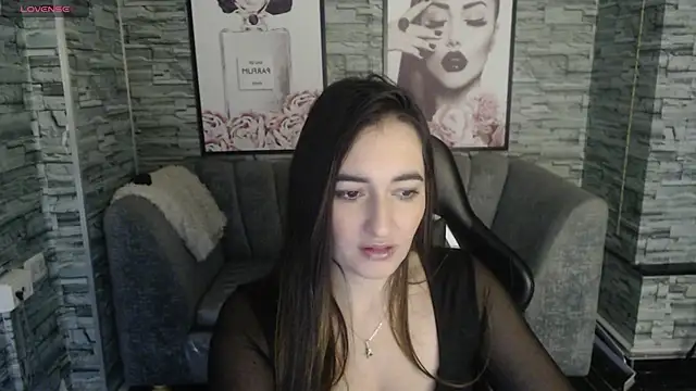 Snapshot of Soffi_betacur_b chatting on September 27, 2025, 3:11 am Soffi betacur b online show from September 27, 2025, 3:11 am