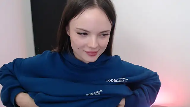 Snapshot of Ariella_ari chatting on September 19, 2025, 2:40 pm Ariella ari online show from September 19, 2025, 2:40 pm