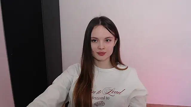 Snapshot of Ariella_ari chatting on October 8, 2025, 12:58 pm Ariella ari online show from October 8, 2025, 12:58 pm
