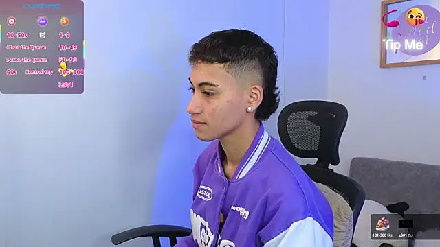 yulian vasquez online show from September 27, 2025, 12:21 pm