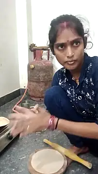 Guriya0076 online show from October 29, 2025, 12:29 pm