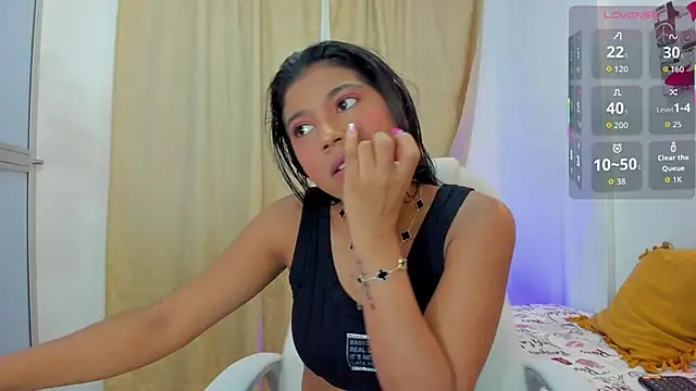 andrea sanchezz online show from September 13, 2025, 7:35 pm